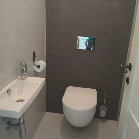 Luxury With Stunning View Of Right By Woods Brünn